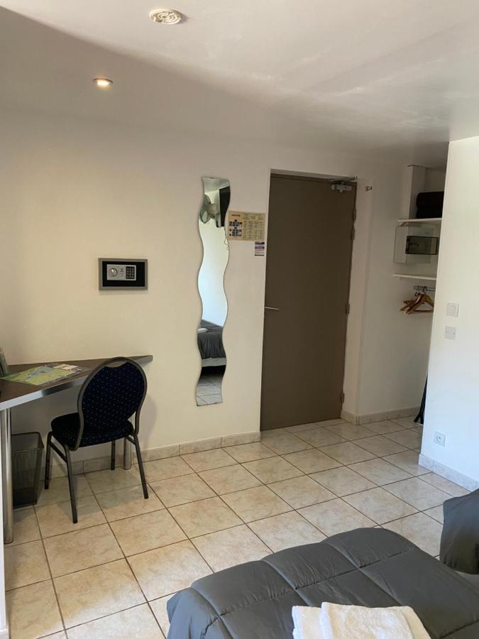 Logis Hotel La Chaumiere Marseillan  Εξωτερικό φωτογραφία