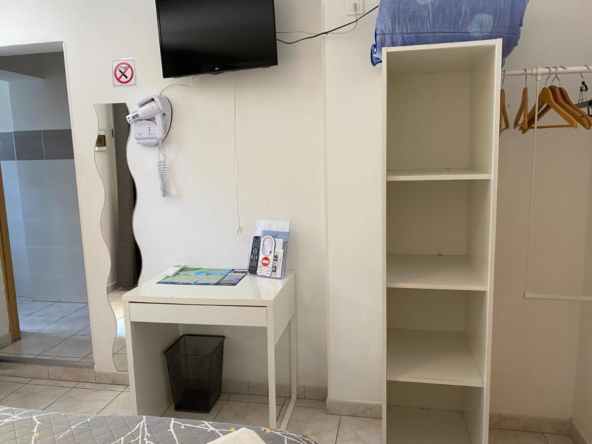 Logis Hotel La Chaumiere Marseillan  Εξωτερικό φωτογραφία