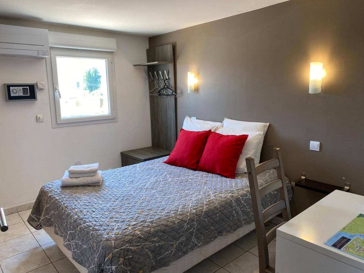 Logis Hotel La Chaumiere Marseillan  Εξωτερικό φωτογραφία