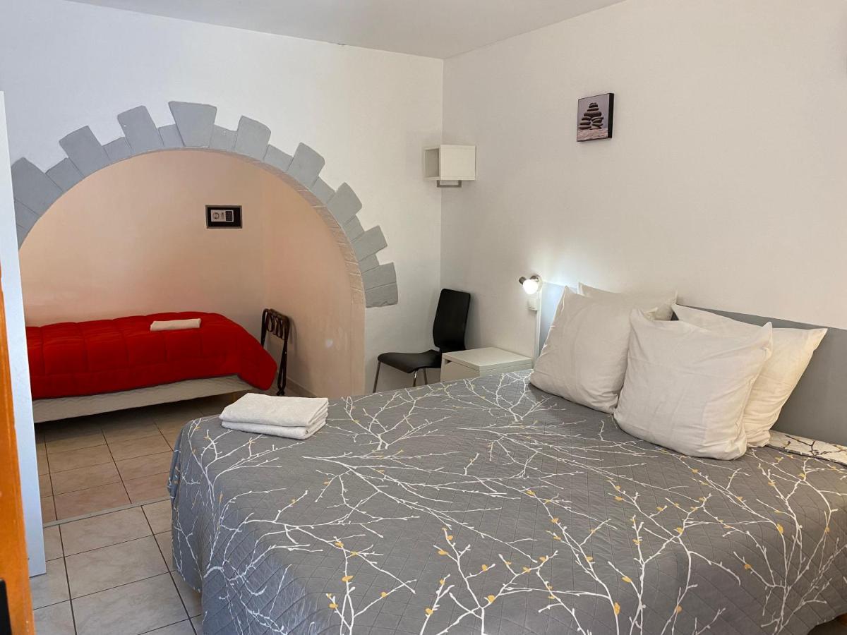 Logis Hotel La Chaumiere Marseillan  Εξωτερικό φωτογραφία