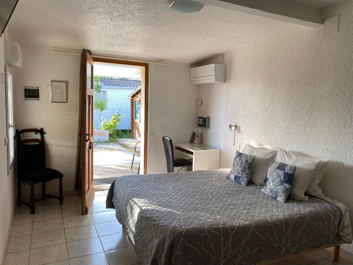 Logis Hotel La Chaumiere Marseillan  Εξωτερικό φωτογραφία