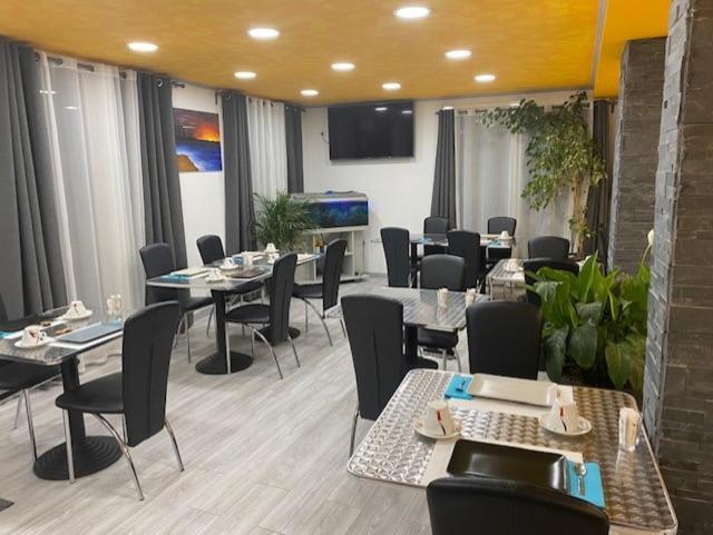 Logis Hotel La Chaumiere Marseillan  Εξωτερικό φωτογραφία