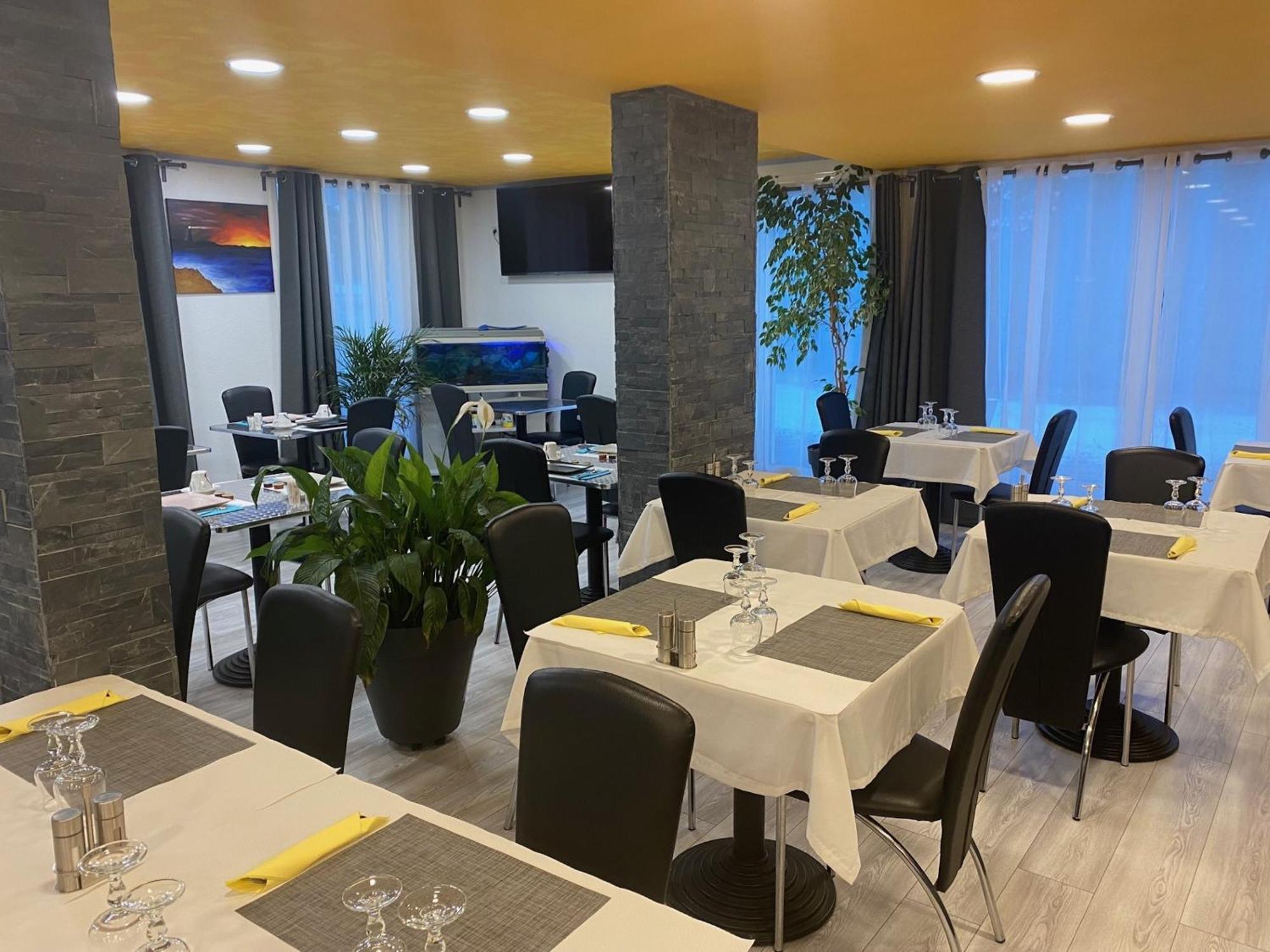 Logis Hotel La Chaumiere Marseillan  Εξωτερικό φωτογραφία